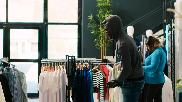 The Ultimate Guide to Preventing Shoplifting in Sri Lanka (2024 Retailer’s Edition)